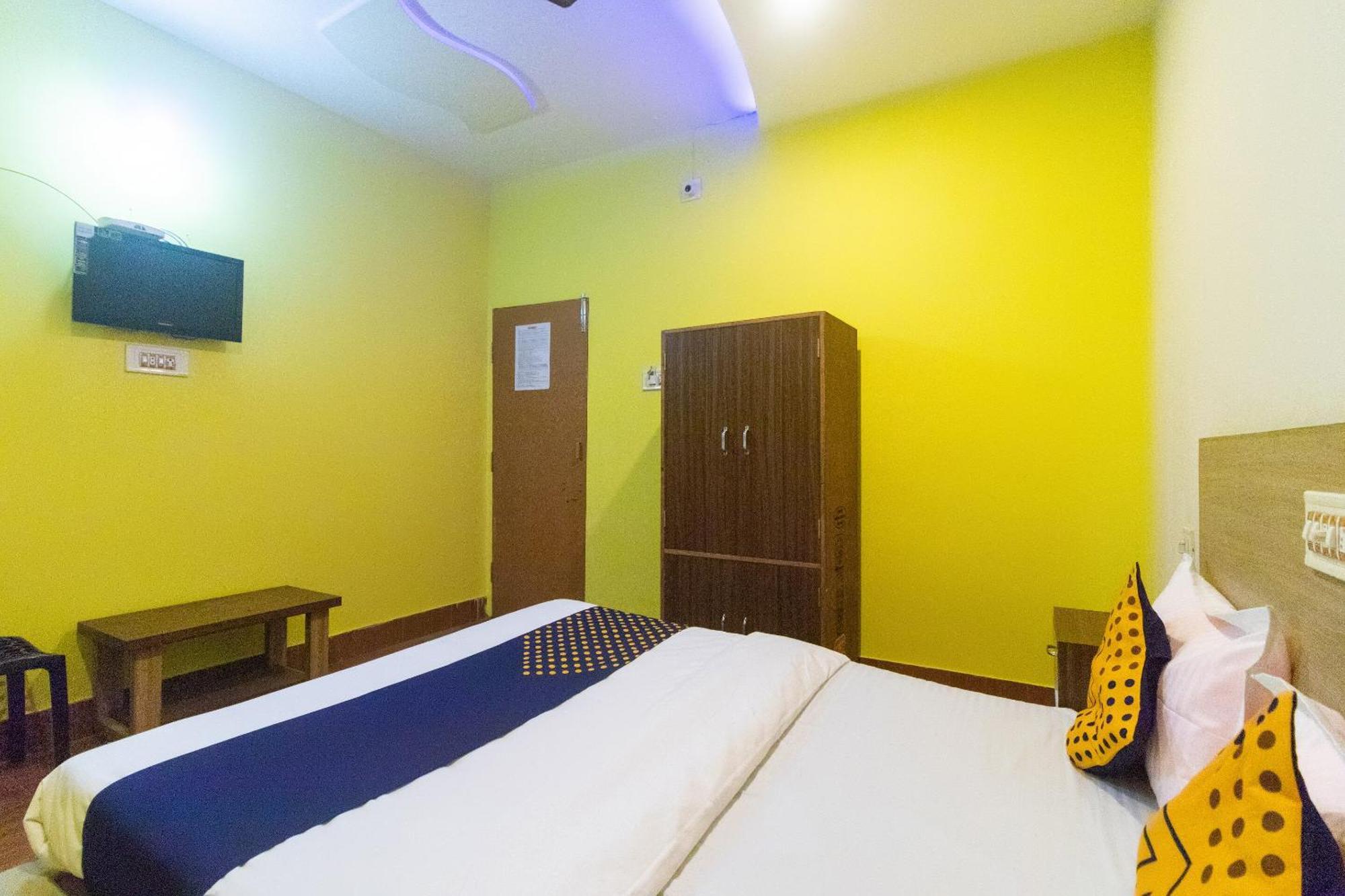 Spot On Prabir Residency Inn Urāli Kültér fotó