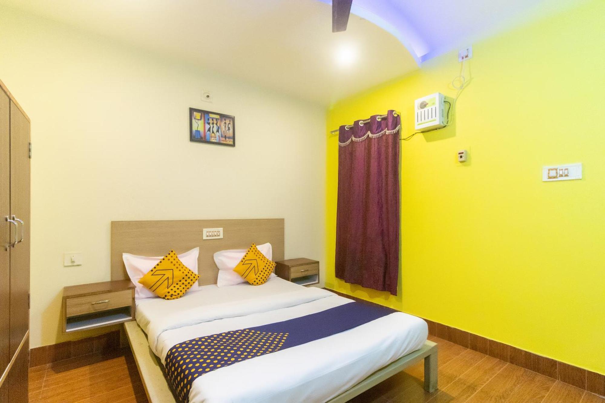 Spot On Prabir Residency Inn Urāli Kültér fotó
